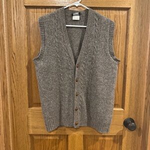 Vintage Northbriar by Dayton’s 100% Pure Wool Sweater Vest. Size 42 / Unisex M-L